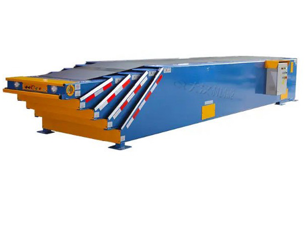 Loading belt conveyor