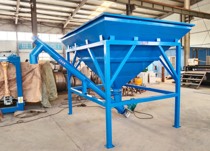 Flexible screw conveyor for fine powder
