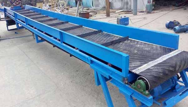 Gypsum belt conveyor