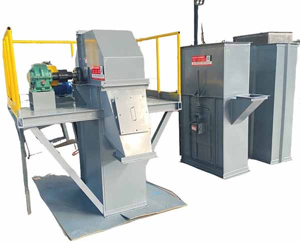 Soda ash bucket elevator