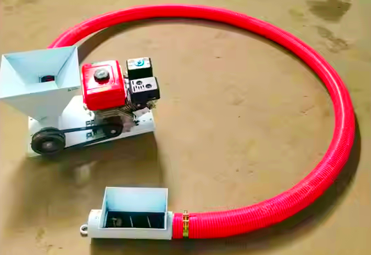 Hose conveyor for corn