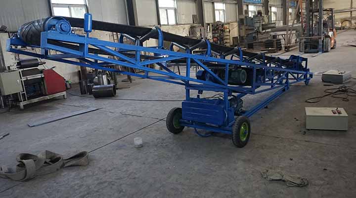 Industrial conveyor belts for coal handling materials