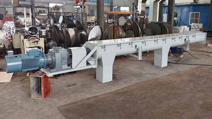 How to Choose an Auger Conveyor for Bulk Materials